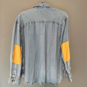 Buffalo by David Bitton lightweight button down with yellow elbow detail